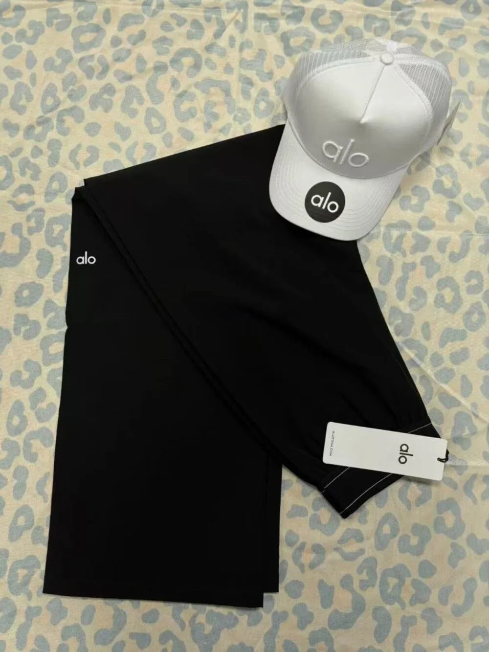 ✨Alo Yoga Suit Up Trouser Black Regular Brand New with Tag